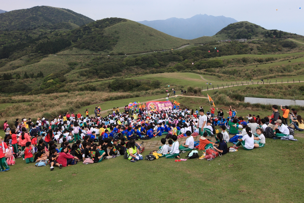 百年校慶全校登山-2